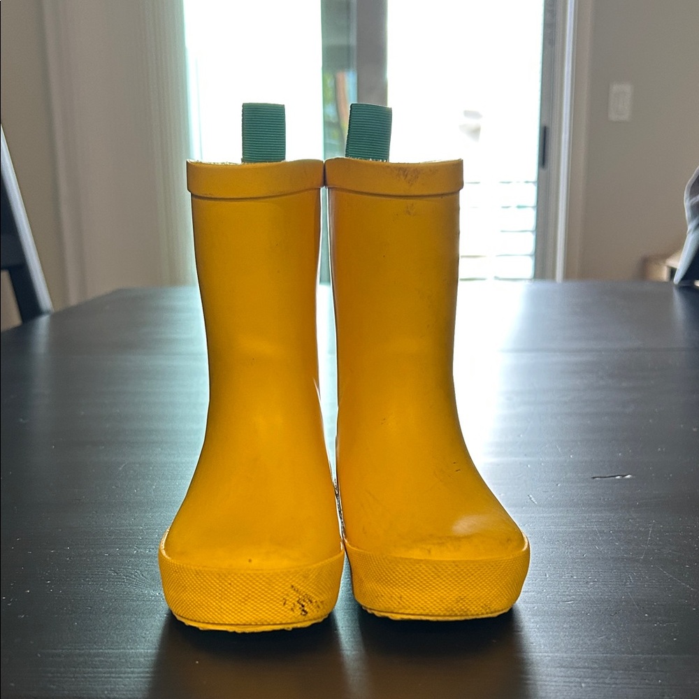 Ten Little Yellow Kids Rain Boots